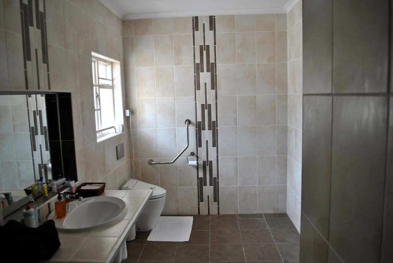 Bed and Breakfast Cotswold House Residence Κέιπ Τάουν